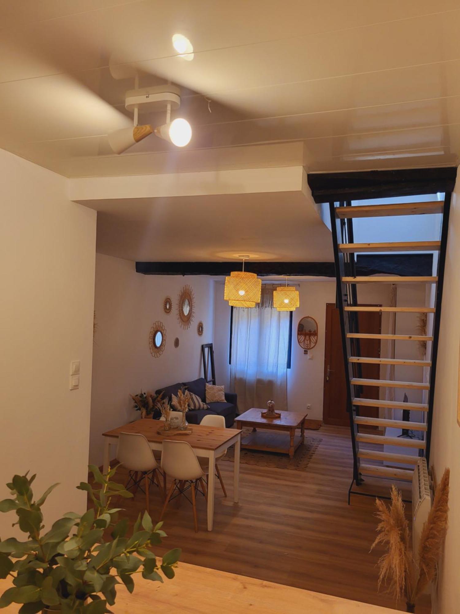 Maison De Village A La Decoration Boheme Jusqu'A 6 Personnes Viviers-les-Montagnes Экстерьер фото